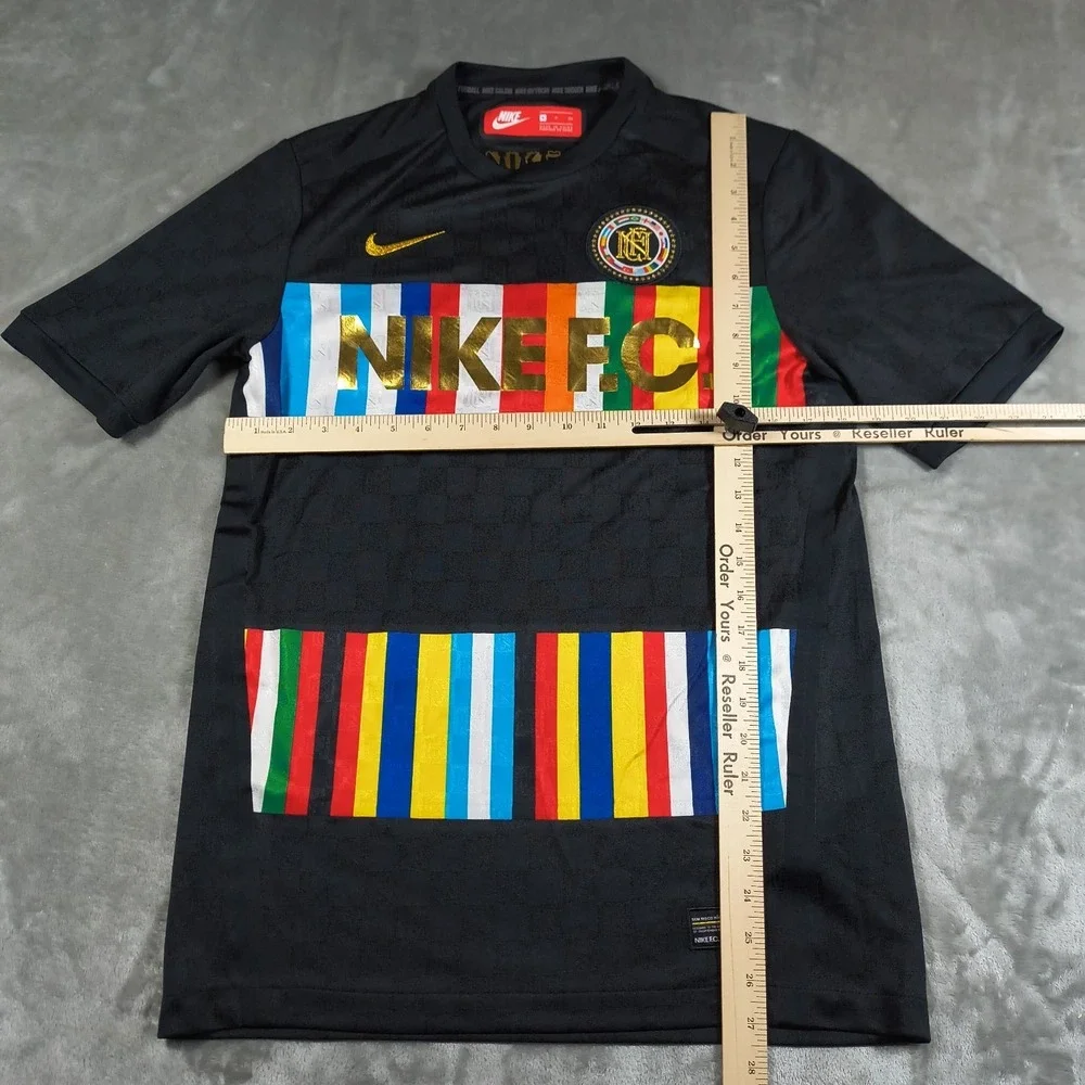 Nike Soccer Jersey Mens Small Check FC 2018 World Cup Training Football Flags - Picture 9 of 9